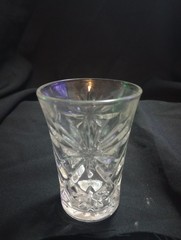 Vintage Early American Prescut Glass Star of David 4 1/4″ Glass Tumbler 8oz