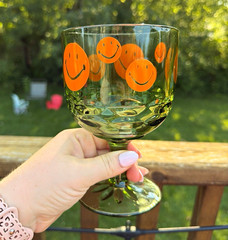 Vintage 1970s Bartlett-Collins orange smiley face green glass goblet