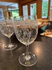 BOHEMIA CRYSTAL QUEEN’S LACE WINE GOBLET EXCELLENT CONDITION NO FLAWS NO ISSUES