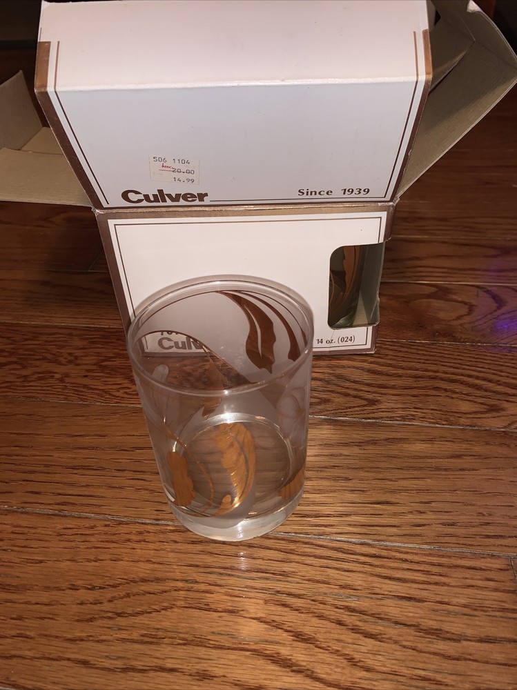 set a four Culver 757 Allison 14 ounce lilies 14 ounce drinking glasses