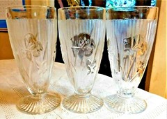 SET OF THREE (3) VINTAGE FLORAL THEMED 6.5″ TALL ICE CREAM FLOAT GLASSES