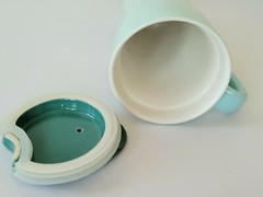 Christmas Travel Mug Ceramic Tree Teal Gasket Lid New 7.5″ Coffee Keeper