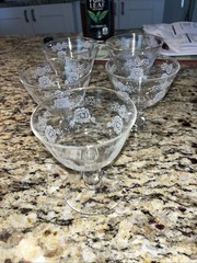 Vintage Homer Laughlin Queen Esther Gold Rimmed Sherbet Glasses (5) 4.5”x3.5”