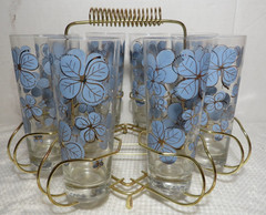 RARE Vintage MCM 8 Piece Gold Trim Blue Shamrock Drinking Glasses Set Wire Caddy