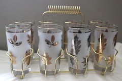 VINTAGE LIBBEY MCM GOLD OAK LEAF 7 GOLD 1 SILVER GLASSES METAL BARWARE SET