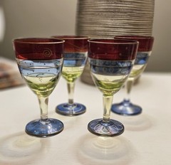 🍷Set of 4 Pier 1 Hand Painted Small 4″ Red Green Blue Gold Cordial Glasses