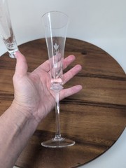 Set of Two Mikasa Crystal First Love Champagne Flutes w Cut Flowers Mint
