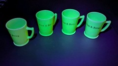 Vintage McKee Custard Glass Tom & Jerry Mugs Set of 4 Gold Lettering UV Glow