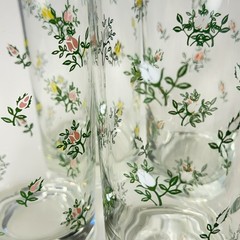 4 1970s Anchor Hocking CLIMBING ROSES Pattern pair 5.5” glass tumblers Vintage