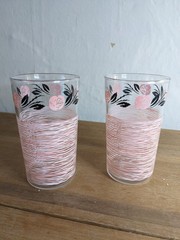 Set of 2 Vintage 1950’s Anchor Hocking MCM 5″ Tumblers Pink Roses Black Flora