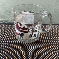 Glass Mug Cup with handle Winter Christmas Snow Scene 3-3/4″ Tall 3-3/8″ Dia.