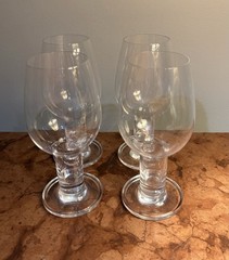 Set 4 Riedel Crystal Vinum Wine Tasting Glasses Hollow Stem