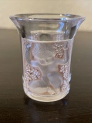 Marc Lalique Signed LES ENFANTS 1 3/4″ Shot Glass Sepia – Excellent Condition