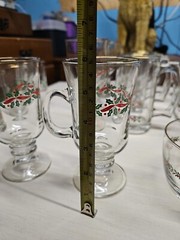 Set of 16 Vintage Christmas Libbey Ribbon & Berry Festive Glasses (OK)