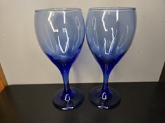 Vintage Libbey Teardrop Pair of (2) Wine/Water Glasses 7.5″ Cobalt Blue Fade