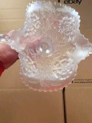 White Dugan Carnival Glass Puzzle Stemmed Card Tray Floral & Wheat Ext