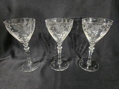 MINT Set of 3 Rock Sharpe 2011-1 Crystal Tall Claret/Wine Glasses ROSES 5 1/2″