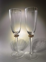 Gibson Golden Globe Champagne Flutes (2) 8-3/4”