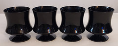 MCM Seneca FASHIONABLES Elegant BLACK Glass LOW WATER GOBLETS Set of 4 Non Optic