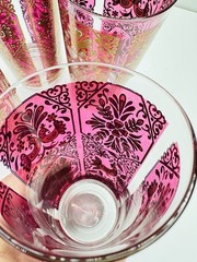 Set 4 Cranberry Pink Gold White Glass Highball Tumblers Folk Art Birds 5.75″H