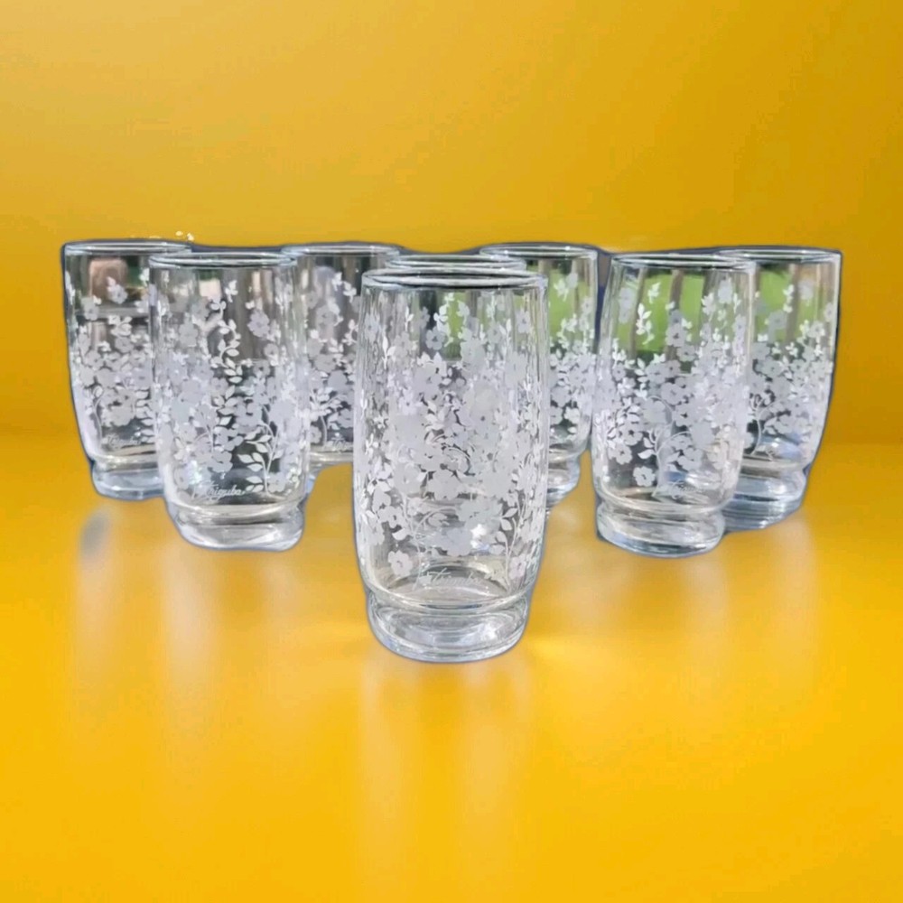 Anchor Hocking Triguba Eight 8 Glass Tumbler Flowers 5”H Vintage Christmas Gift