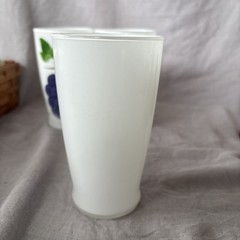 Three Bartlett Collins Gay Fad Grapes 5” White 10 Ounce Drinking Glasses