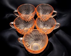 Set of 5 Arcoroc French glass Rosalind Pink Swirl Demitasse 4 piece Set
