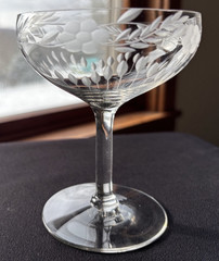Glastonbury/Lotus Glass Clear Gray Cut «Vine Line» Tall Sherbet/Champagne GUC