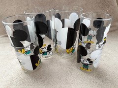 SET OF 6 MICKEY / MINNIE MOUSE DISNEY PLASTIC SELANDIA GLASSES –