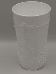 Set/8 Indiana White Milk Glass Tumblers Colony Harvest Grape 12oz 6″tall