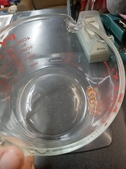 Vtg Pyrex Glass Measuring Cup #532 4 Cups/1 Quart/1 Liter/1000 mL Has Scratches