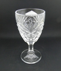 Shannon Crystal Designs of Ireland Handcrafted Cordial Glasses 5″ Tall