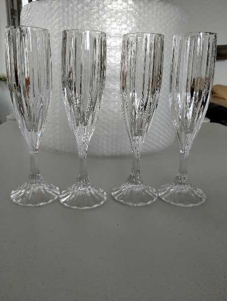 Mikasa Park Lane Crystal Champagne Flutes Goblets Set of 4 8 3/4″ Clear Glass