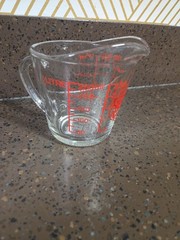 Vintage ANCHOR HOCKING OVEN BASICS 1 CUP GLASS MEASURING CUP