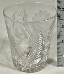 Beautiful Crystal Rocks Glass Sunflower & Leaf Motif Unknown Brand