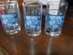 Set of 3 Corning Corelle BLUE VELVET Rose Flower JUICE Glasses Signed Crisa MINT