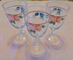 3 Mikasa Fruit Panorama 16 Ounce Glass Goblet Glasses 7″ Footed VGC!