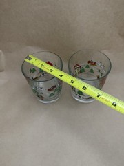 Set of 2 Vintage Glass Tumblers 1987 Action Industries Holiday Christmas Scenes