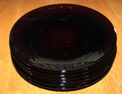 Cristal D’Arques Durand 10 INCH RUBY RED «ANTIQUE» PATTERN DINNER PLATE Set of 6