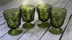 Vintage 1970s Viking Green Georgian Glass Set of (4) MCM Water Goblets.