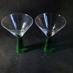 ARTLAND PRESSCOTT GREEN MARTINI GLASSES, Cut Lead Crystal, 6″, 10 Oz, 2PCS