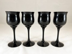 Set of 4 VTG Opaque Black Blown Glass Tulip Wine Glasses with Flared Rim 6 ounce