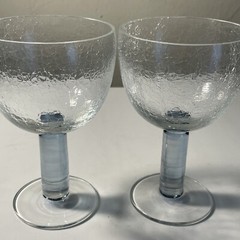 Two Clear Crackle Wine Glasses With Light Blue Footed Stem 4×6-1/4”