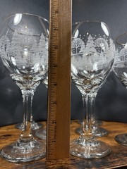 Set of 8 VTG Lynn’s Christmas Pines Wine Glasses Gold Trim 7 3/4″ Libbey