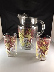 Vintage Retro Brown/Yellow Pitcher/Glasses Set of 2 Grapes and Vine Motif 1950s