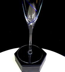 Crate & Barrel Crystal Blue Swirl Line 6 Ounce 2pc 9 3/8″ Champagne Flutes 1987