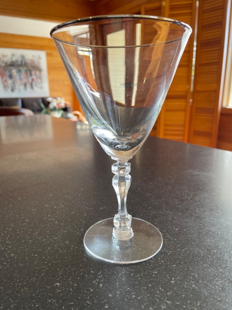 TIFFIN FRANCISCAN MONTCLAIR PLATINUM TRIM CLEAR CRYSTAL WATER GOBLET EXC COND