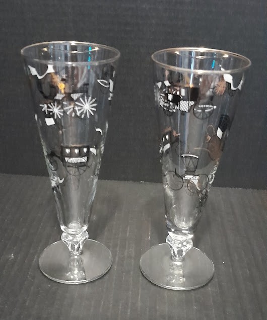 Set of 2 Vintage Libby “Horseless Carriage» 8 oz Pilsner Glasses