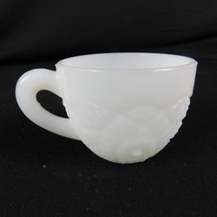 VTG Indiana Glass White Milk Glass Floral Punch Cup Tea Cup MCM 2 1/4″