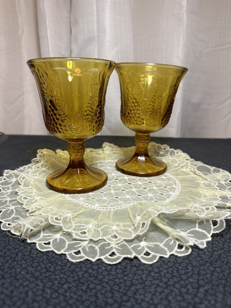 Pair Of Indiana Glass Co. Vintage Goblets – Marigold – Harvest Grape Pattern